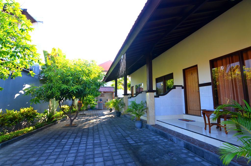 Arik Homestay Canggu Exterior foto